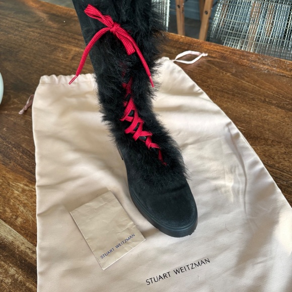 Stuart Weitzman - Picture 3 of 4